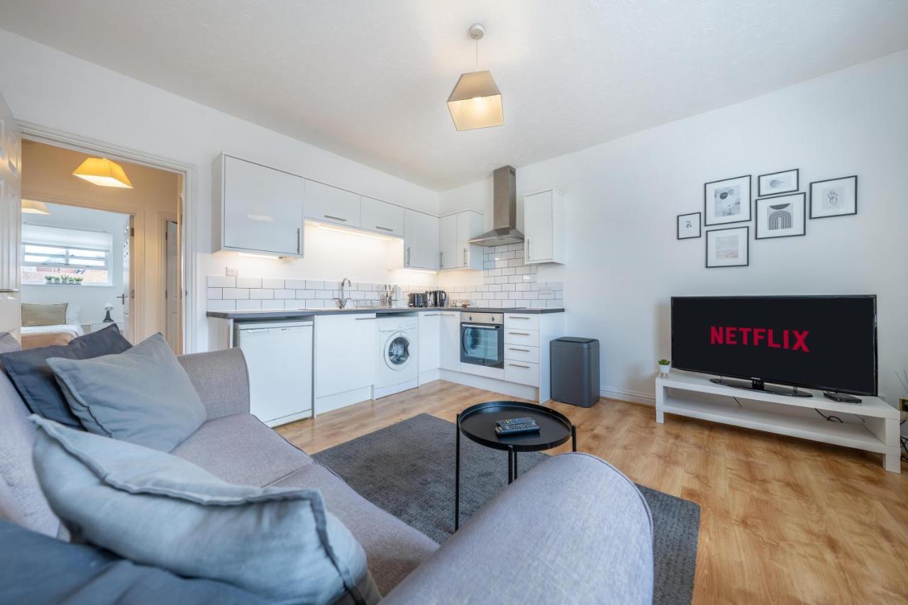 Stansted Airport & Bishops Stortford Town Centre Professional Apartment Bishop's Stortford Exterior foto